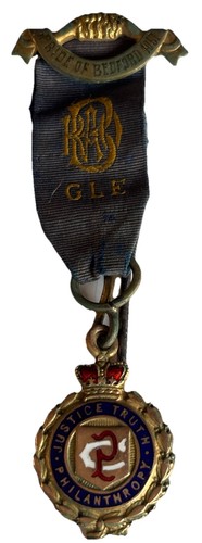 Rare 1924 gold - rare, hallmarked
