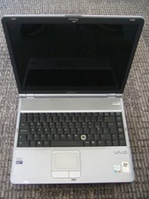 FAULTY SPARES? - Vintage Sony Vaio Laptop PCG-K115B Notebook Computer PCG-9P8M