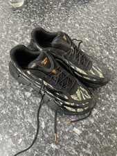 Maharishi Reebok kinetica