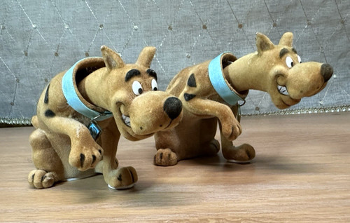 Vintage flocked scooby - flocked, scooby-doo