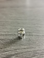 Retired Chamilia Hugs Charm