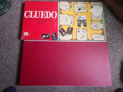 Vintage 1970 cluedo board - vintage,