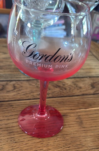 Gordon premium pink gin - premium,