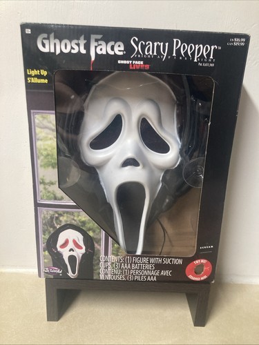 Ghost face scary peeper - scary,