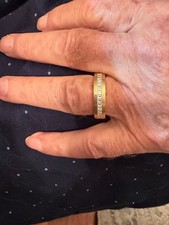 Gents 18ct gold occasional/wedding ring with diamonds - Fabulous!