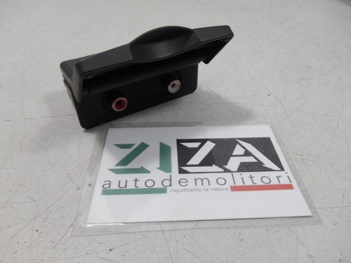 Aux input socket central - aux,