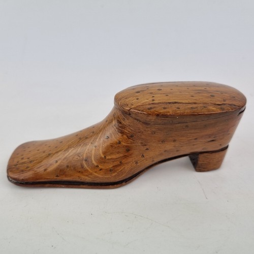Antique 19thc treen - snuff, box