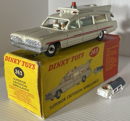 Dinky 263 pontiac superior - dinky/263/pontiac,