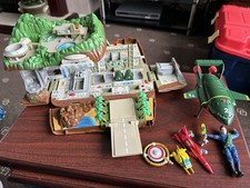 Thunderbirds Tracy Island Transforming Playset & Bundle T2 Carlton International