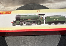 Hornby R2742 SR Schools Class 4-4-0 Charterhouse - Factory Wrapped, Unused