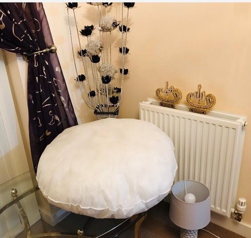 Hollow fibre round cushions - hollow,
