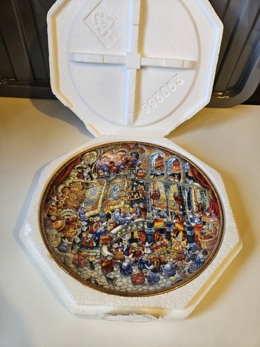 Franklin mint holy cats plate - mint,