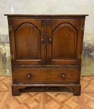 Georgian Style Solid Oak Media Cabinet Titmarsh & Goodwin Fantastic Quality