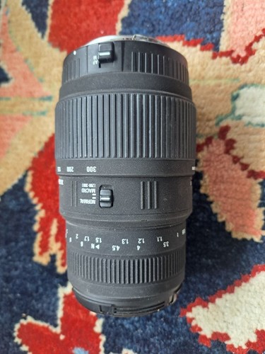 Sigma 300mm 5 6 - 70-300mm, f/4-5.6
