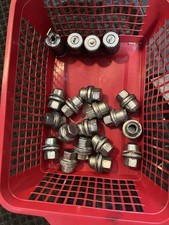 Land Rover Alloy Wheel Nuts 4 Locking + 16 Ordinary 