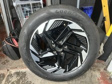 NISSAN QASHQAI J12 FACELIFT 18 INCH ALLOY WHEEL+GOOD TYRE 7.5J P/N D0300HN24J