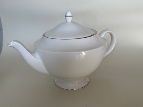 Wedgwood teapot signet - teapot,