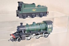 HORNBY R852 BR GREEN 2-6-0