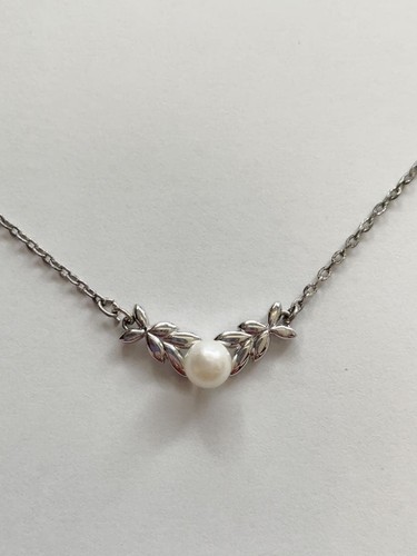 Mikimoto pearl leaf - leaf, motif