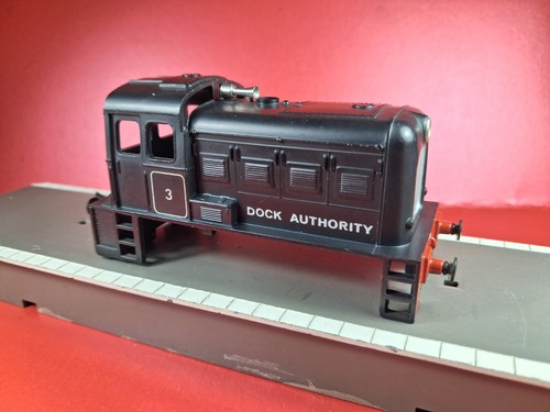R253 black dock authority - black,