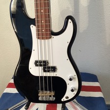4-String Electric Bass Guitar (V4 BLACK) 1/2 RRP  
