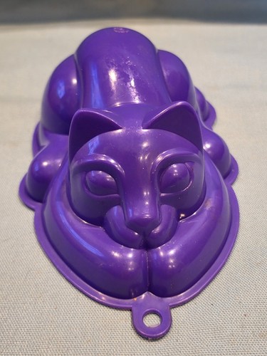 Vintage purple hard plastic - vintage,