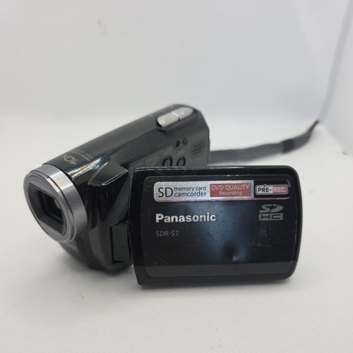 Panasonic sdr handheld - sdr-s7,