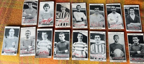 Typhoo tea football cards - cards, 1967