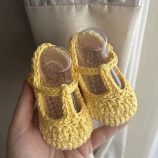 Handmade Crochet Mary Jane Baby Shoes – Approx 3-6 Months - Pale Yellow
