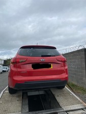 Kia ceed 2015 - hand, lever