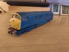 Trix class warship d800 - warship,