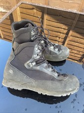 Aku Pilgrim Black Leather Boot