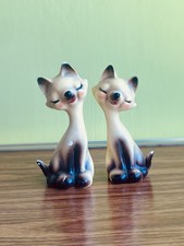 Salt & Pepper Shakers Siamese