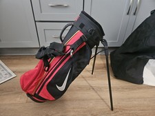 Nike Golf Tiger Woods Youth Carry Bag Kick Stand Kids Junior Red Black Yellow