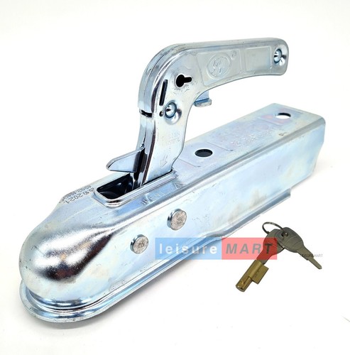 Trailer hitch coupling with - coupling,
