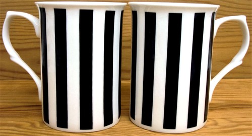 Black vertical lines - lines, mugs