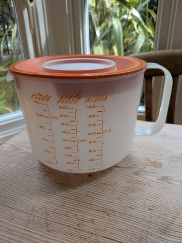 Vintage tupperware measuring - vintage,