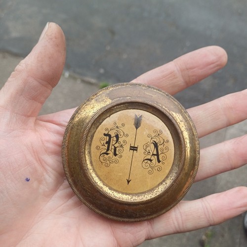 Clock pendulum weight for