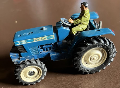 Vintage britains ford 7710 - vintage,