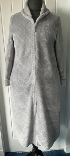 Grey zipped dressing - m,