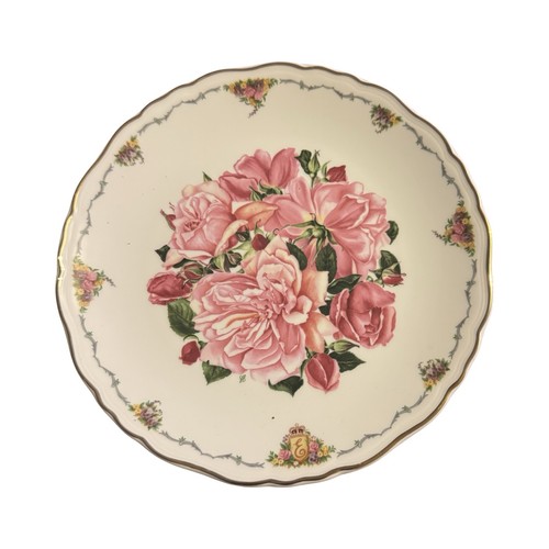 Royal albert the queen - royal,