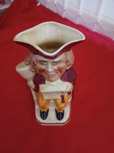 Large toby jug stands - jug,
