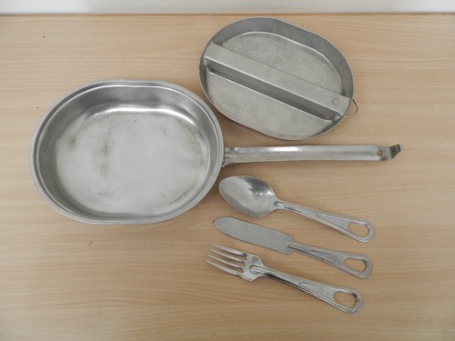 Genuine army wyott mess tin - wyott,