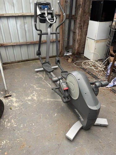 Life fitness cross trainer - cross,