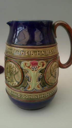 Royal doulton commemorative - doulton,