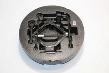 2019 HYUNDAI I40 Jack Wheel brace and Foam Holder