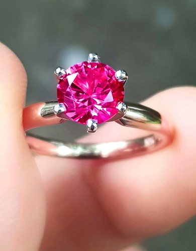 Natural dark pink sapphire - pink,