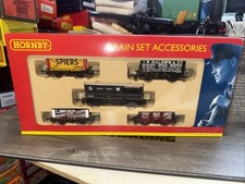 Hornby R6290 Assorted Wagons
