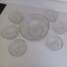 VINTAGE 70s Ravenhead White