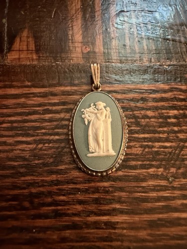 Vintage wedgwood sage green - wedgwood,